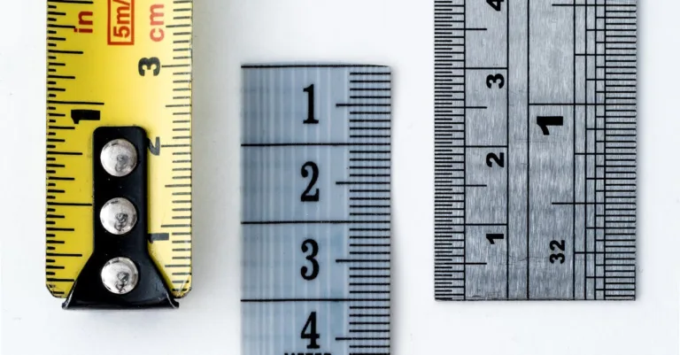 convertissez facilement des pouces en centimètres avec notre outil de conversion rapide et précis.