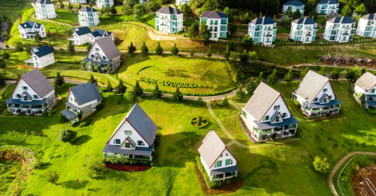 découvrez les opportunités d'investissement dans les stations de loisirs, un secteur en pleine croissance alliant rentabilité et plaisir.