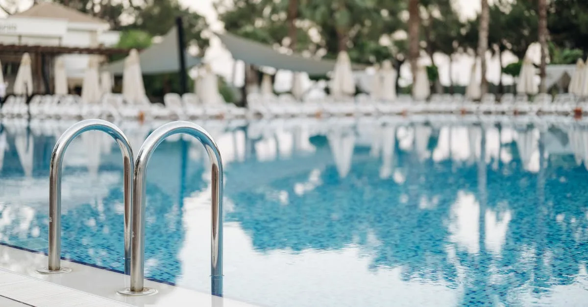 calcul du volume de piscine : méthode simple et rapide pour déterminer la capacité d’eau de votre piscine en fonction de ses dimensions.