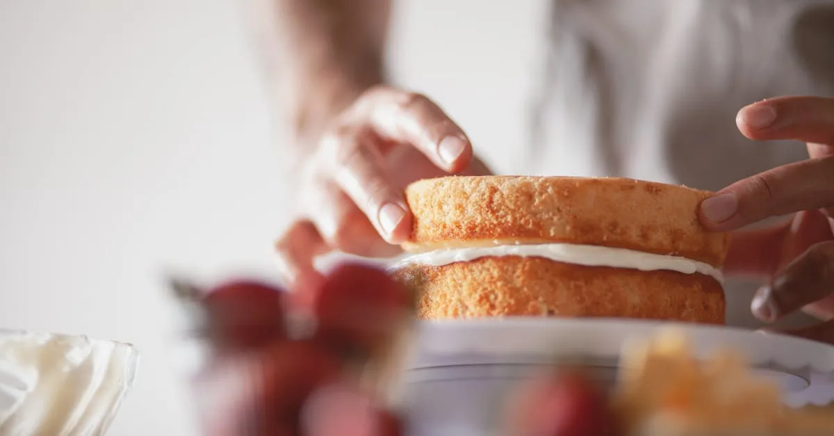 découvrez notre recette facile et moelleuse de sponge cake, parfait pour toutes vos occasions gourmandes.