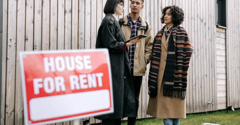 inspection de biens locatifs : un processus essentiel pour garantir l'état du logement, prévenir les problèmes et assurer une gestion locative efficace.