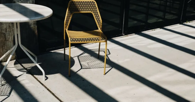 découvrez comment choisir des meubles d'extérieur durables alliant résistance, qualité et style pour profiter de votre jardin année après année.