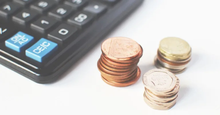 découvrez tout sur les coûts liés au transfert d'entreprise, y compris les frais juridiques, fiscaux et administratifs pour assurer une transition réussie.