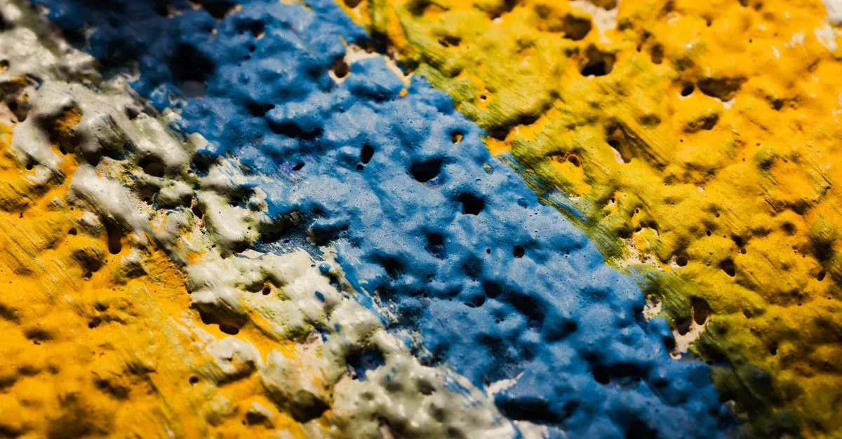 découvrez comment estimer la couverture de peinture nécessaire pour vos projets, optimiser l'utilisation de vos produits et obtenir un résultat impeccable.