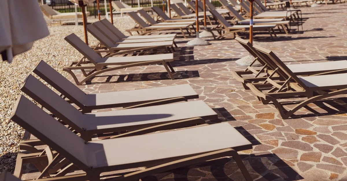 découvrez le prix au mètre carré pour une terrasse en résine, un matériau esthétique, durable et facile d'entretien, idéal pour aménager vos espaces extérieurs.